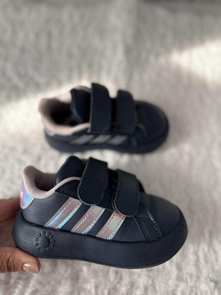 Детски маратонки adidas GRAND COURT 2.0 CF