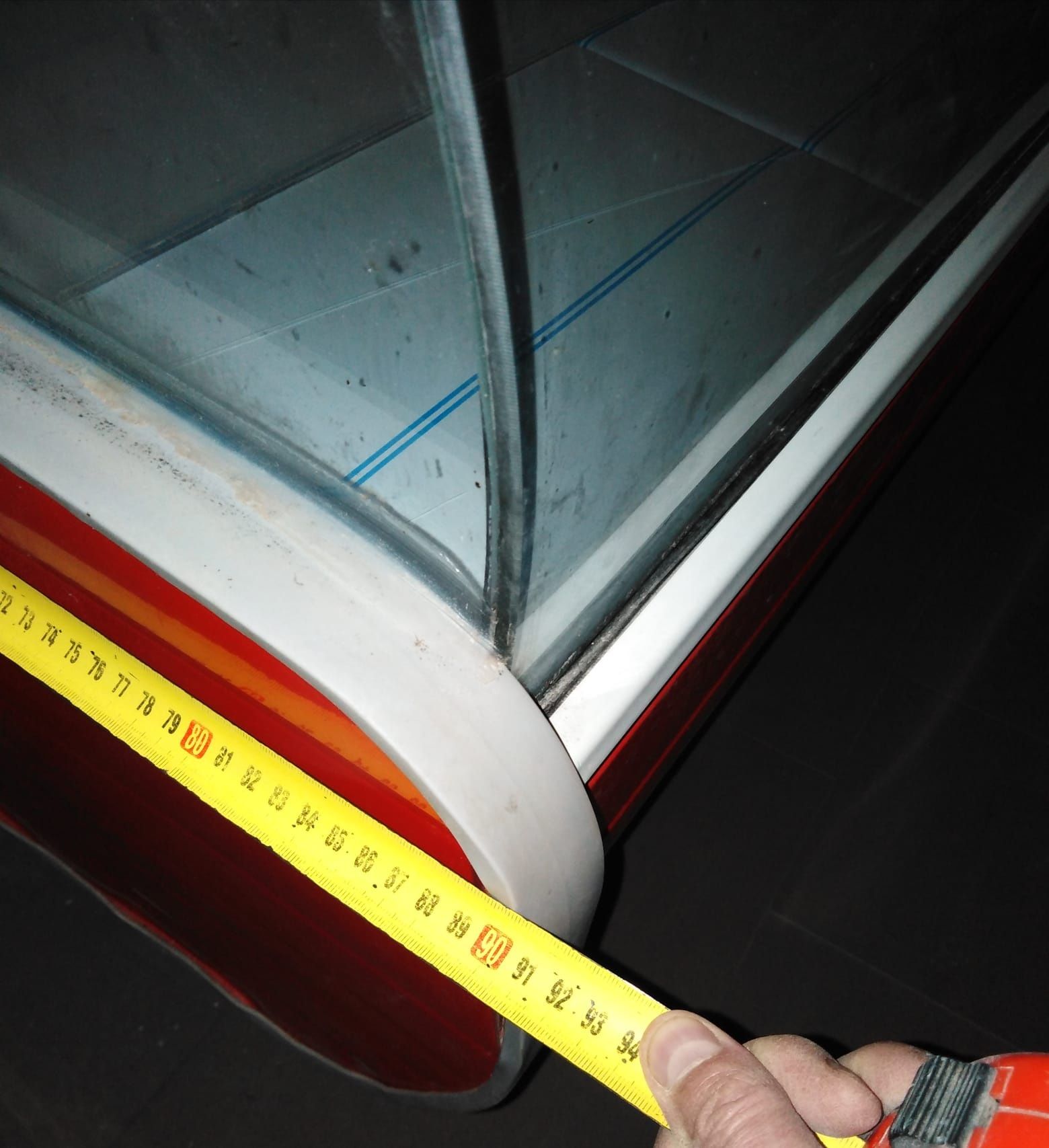 Vând vitrină frigorifică 3 metri lungime