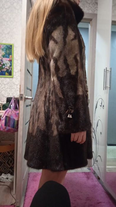 Продам норковую шубу