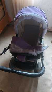Детская коляска в нормальном состоянии