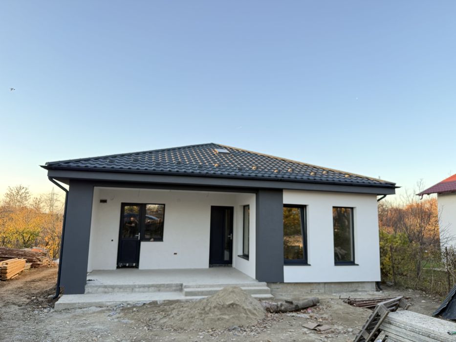 Casa pe parter-zona linistita-Slatioarele, Arges