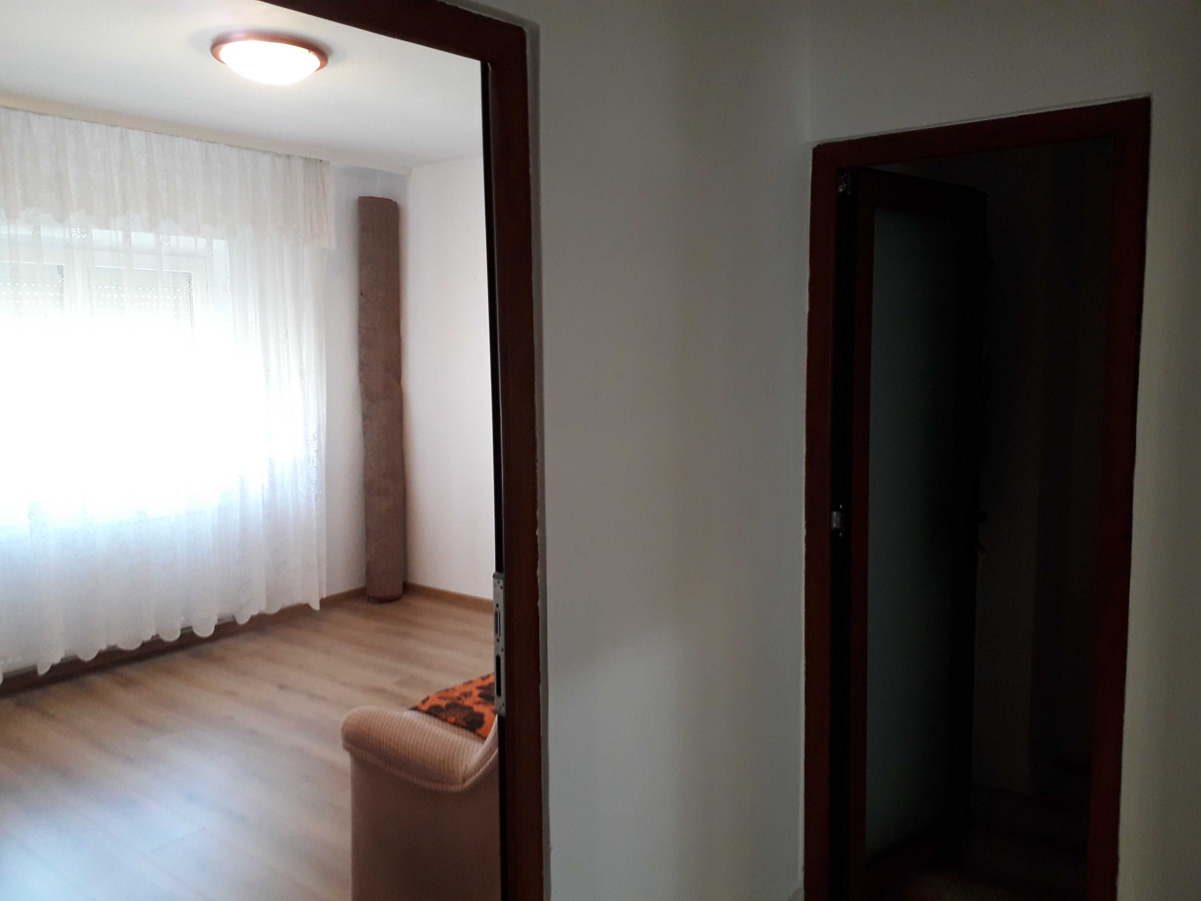 apartament 3 camare