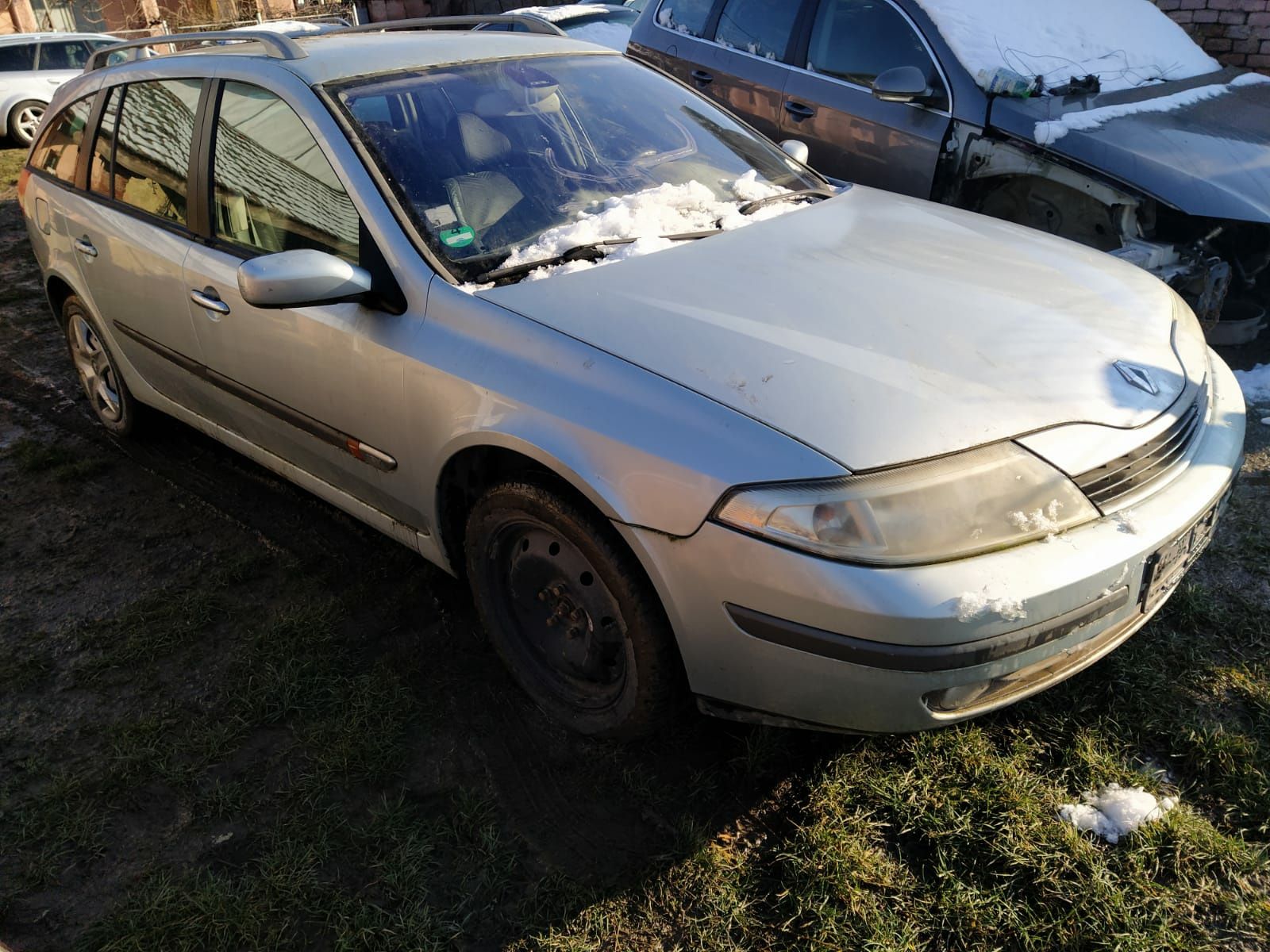 Dezmembrez Renault laguna 2