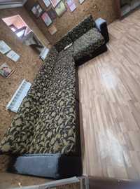 Продам диван б/у длинный более 45х метров