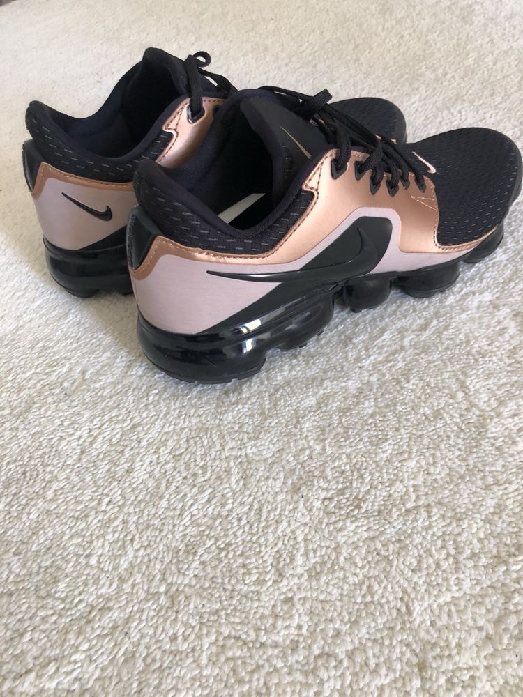 Уникални маратонки Nike Намалени
