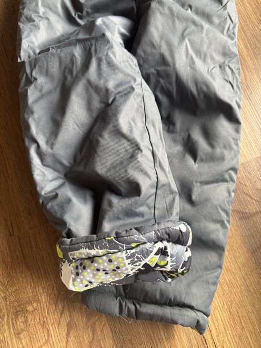 Зимен екип яке и полугащеризон