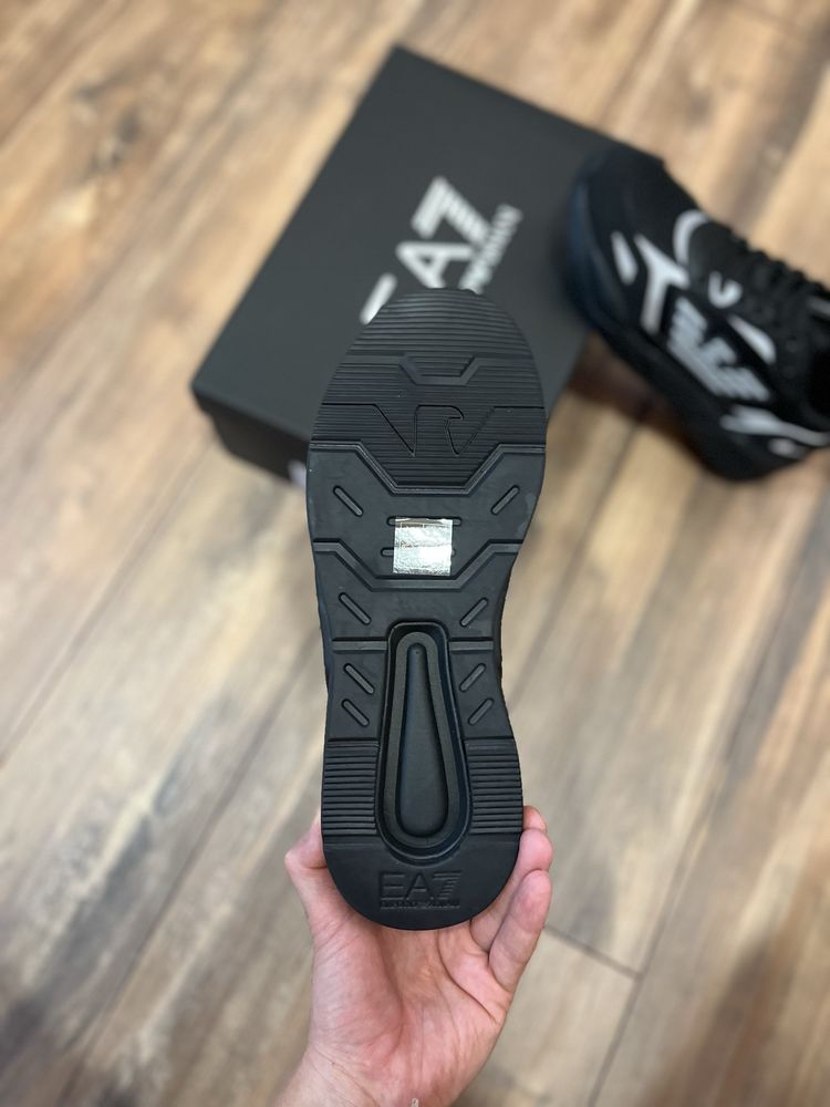Emporio Armani X8X070