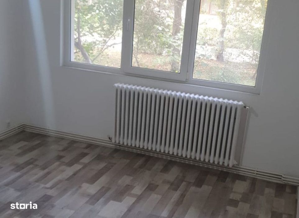 Apartament  2 camere Podu Ros , 50 metri, etaj parter Cod:159772