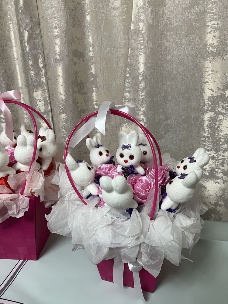 Букеты из игрушек
