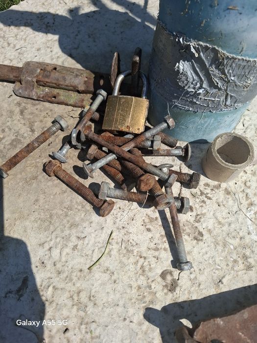 Vând balamale porți pentru gard