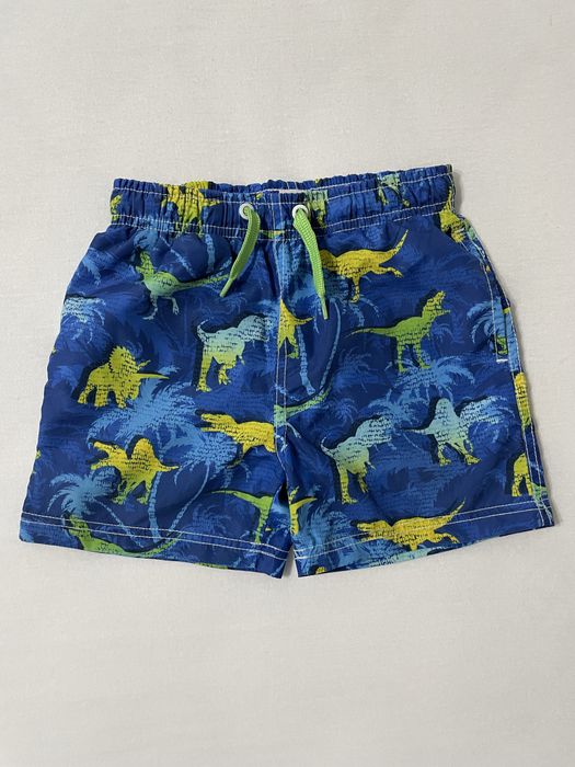 Lot hainute baiat 5-6 ani