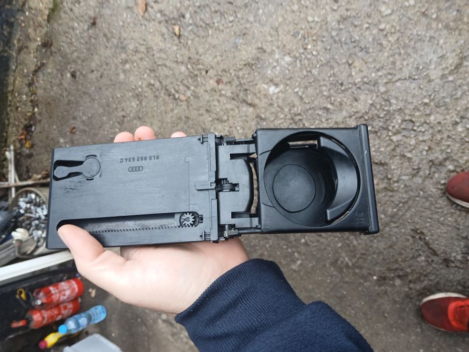 Поставка чашка ауди а3 8л