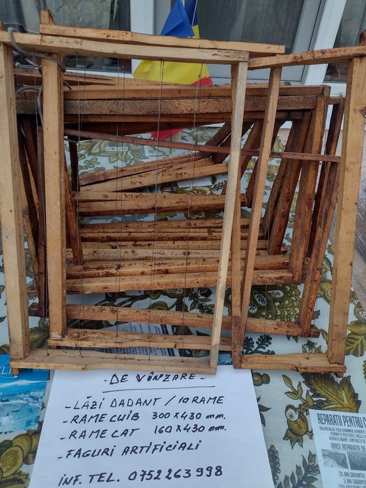 Lăzi și rame Dadant, faguri artificiali