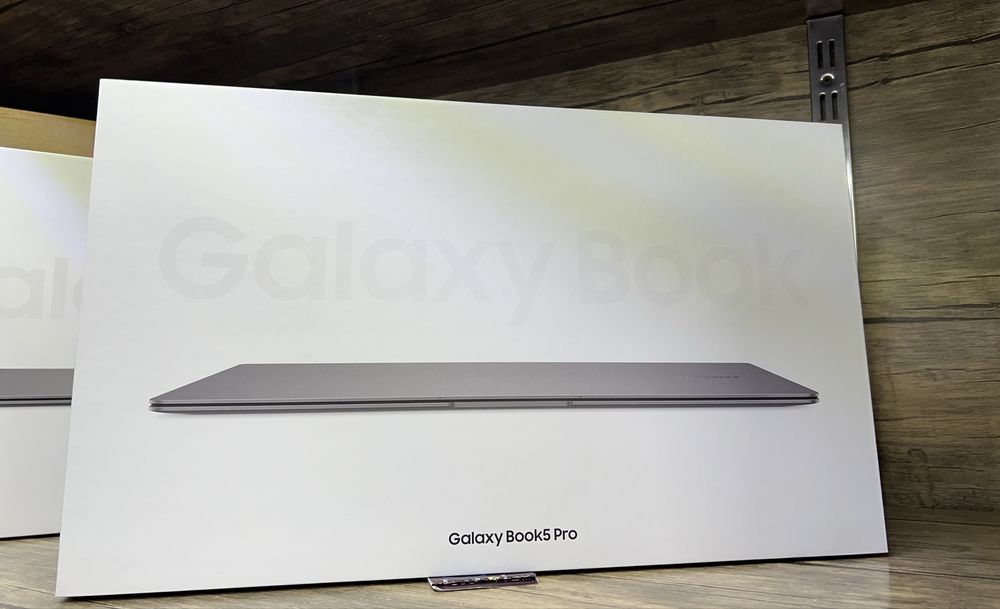 Samsung Galaxy Book5 Pro new
