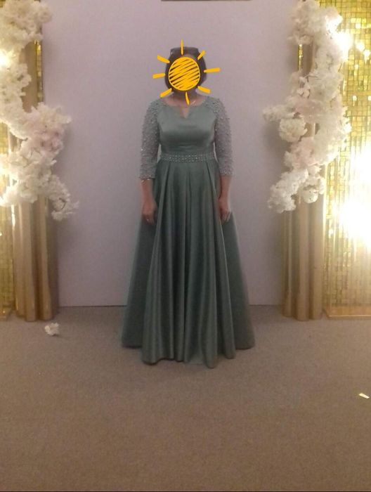 Продаю платье реальному покупателю уступлю