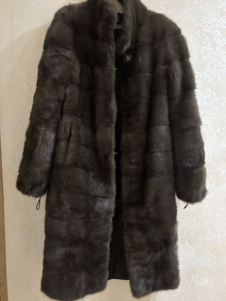Продам женакую норковую шубу