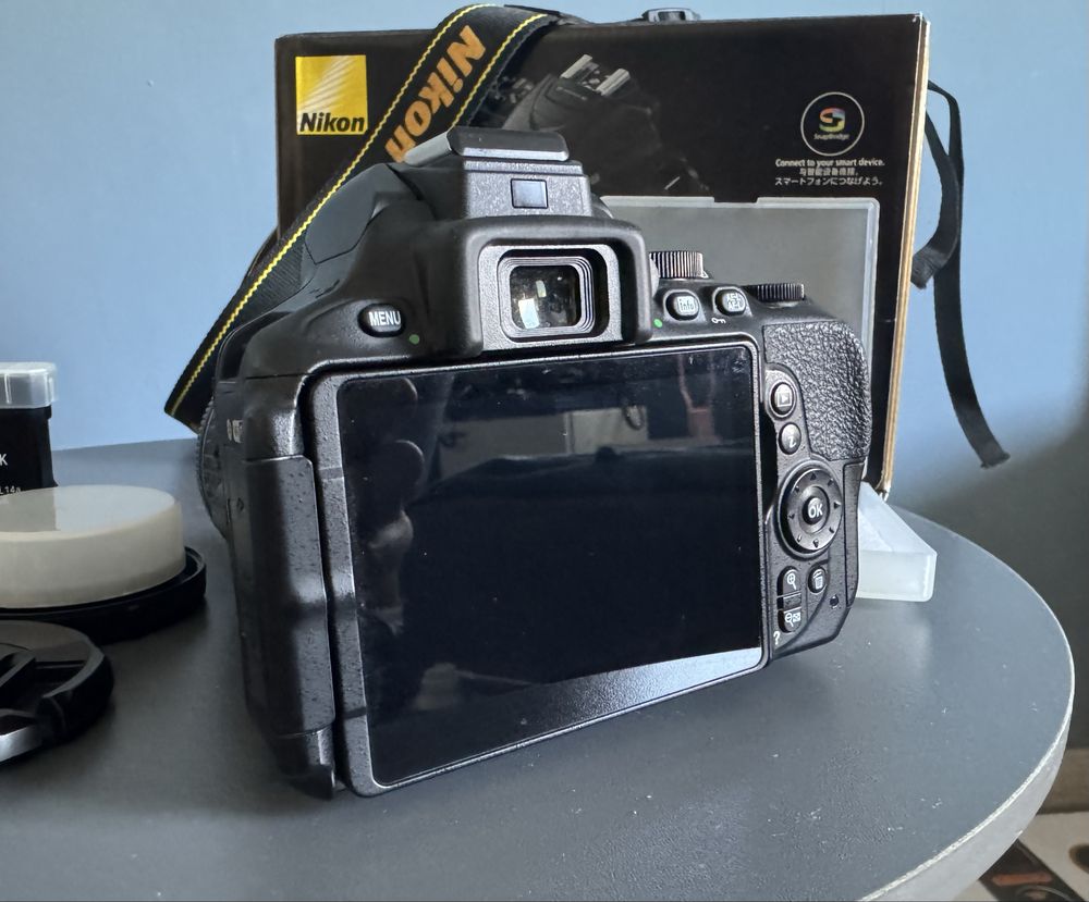 Фотоапарат Nikon D5600 + 18-55mm VR