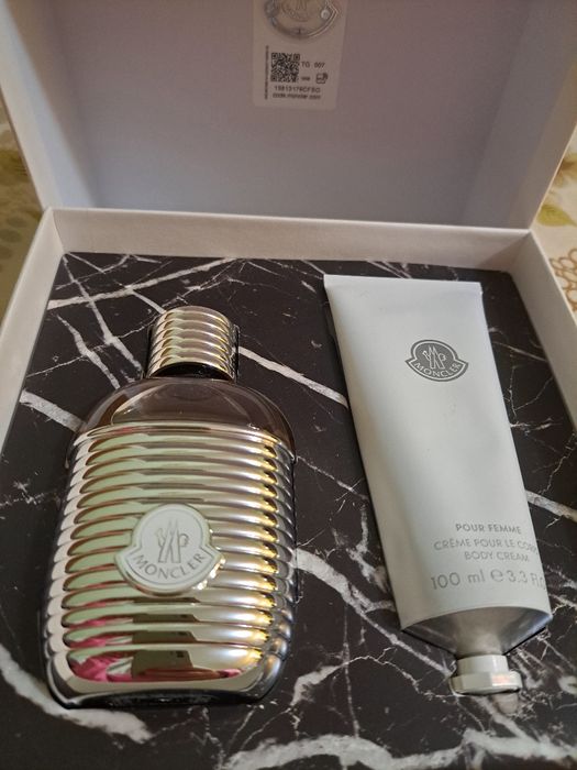Set Parfum cu  crena MONCLER