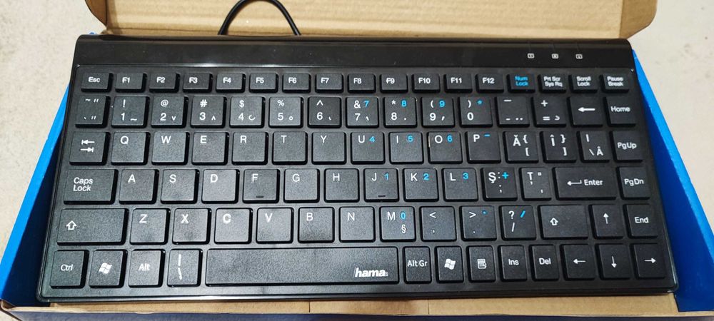 Tastatură Hama cu fir Slimline "SL720", negru,  88 taste, layout RO.