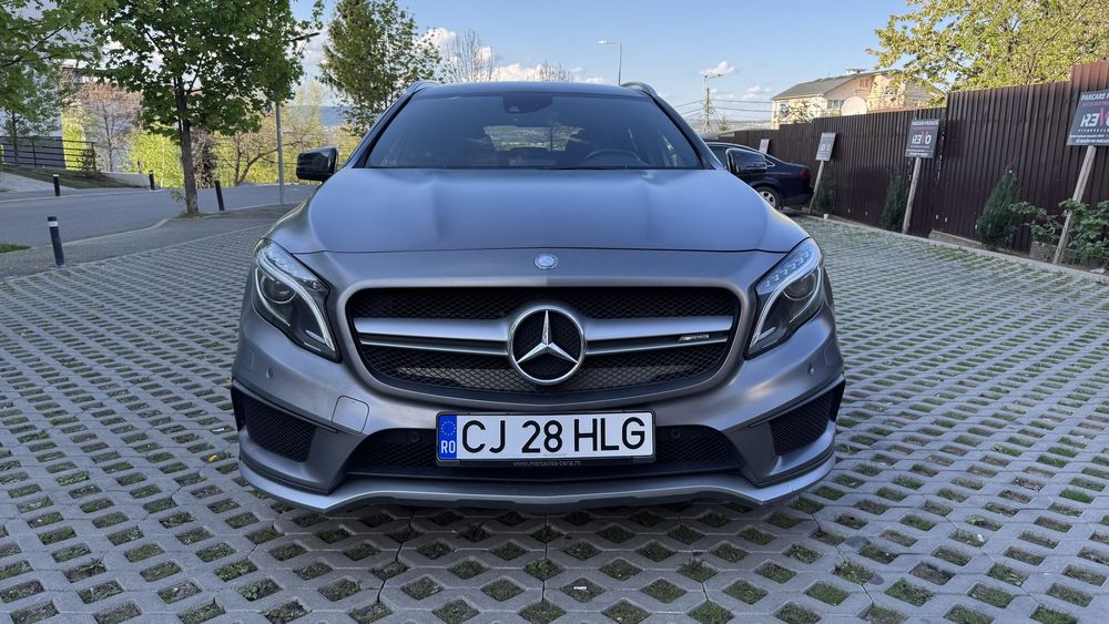Mercedes-Benz GLA Mercedes GLA45 AMG X156,stare foarte buna,culoare deosebita.