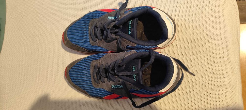 adidasi reebok marimea 43 uzura minima