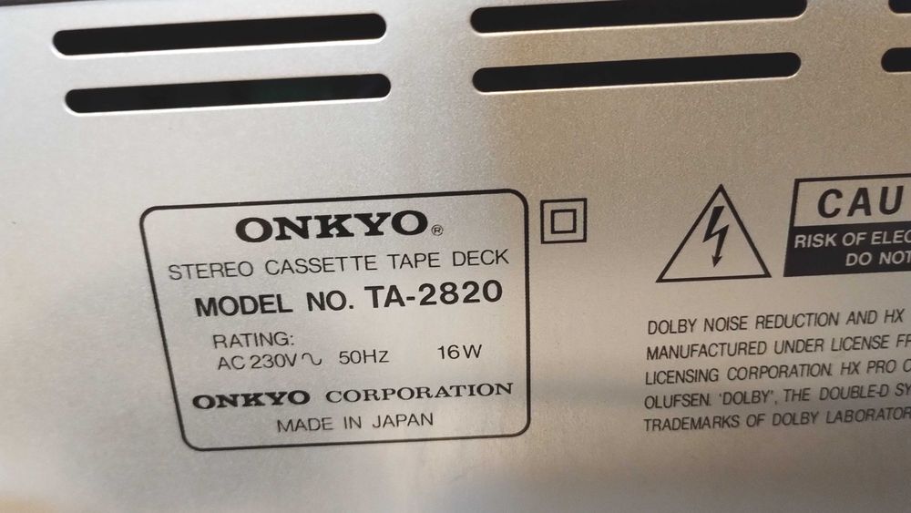 muzica casetofon Onkyo ta2820 deck
