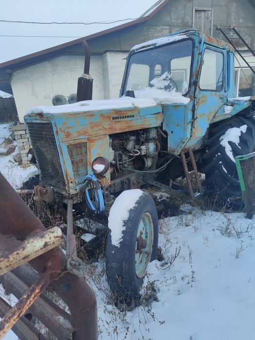 Продам МТЗ-80 по запчастям