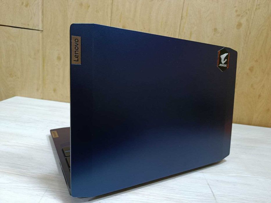 Продается игровой ноутбук Lenovo Gaming