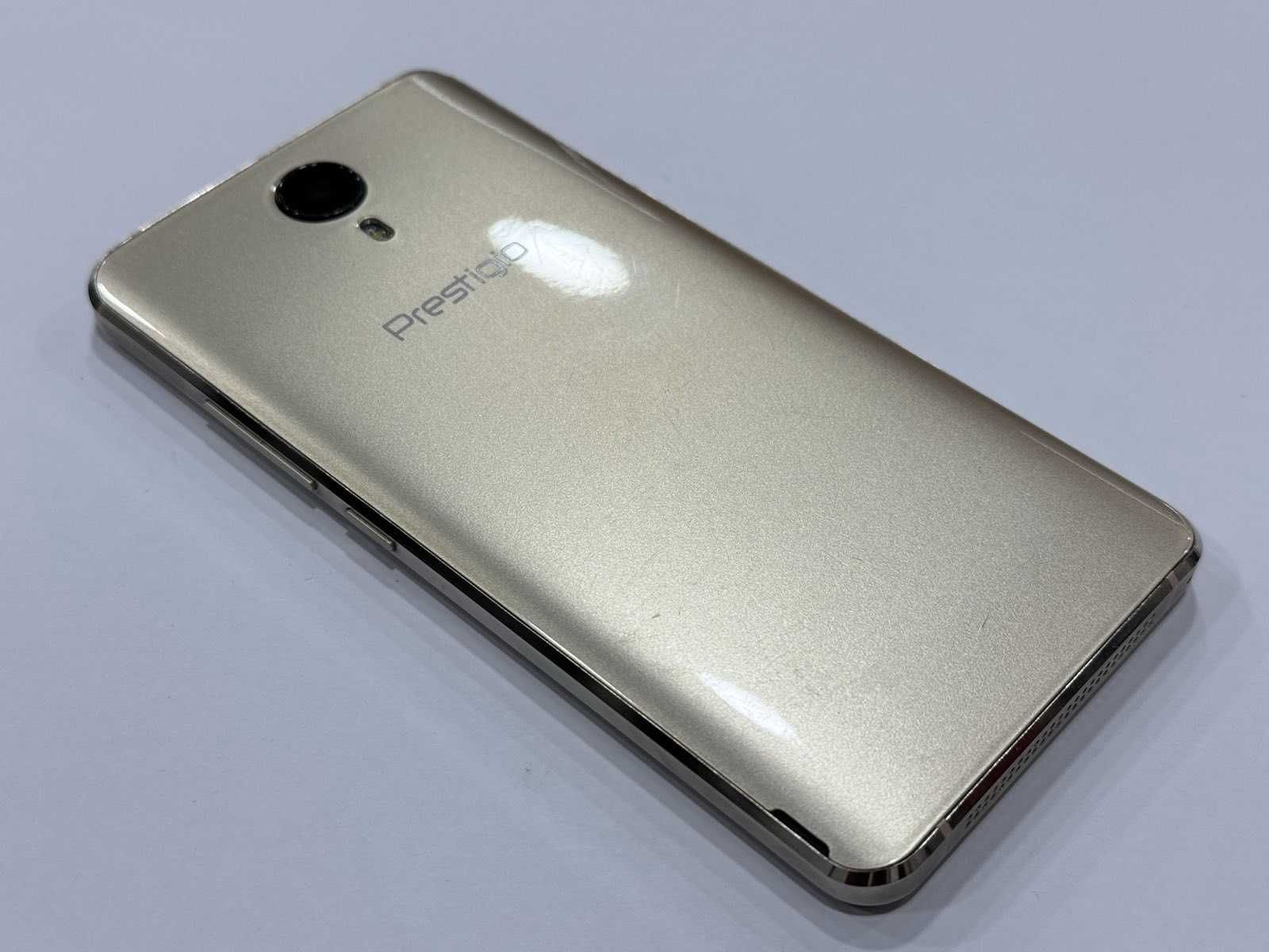 Телефон - Prestigio Muze D5
