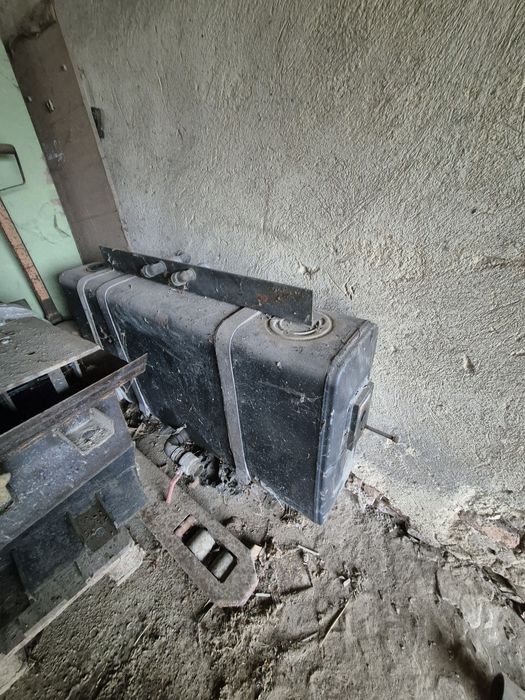 Резервоар за хидравлично масло