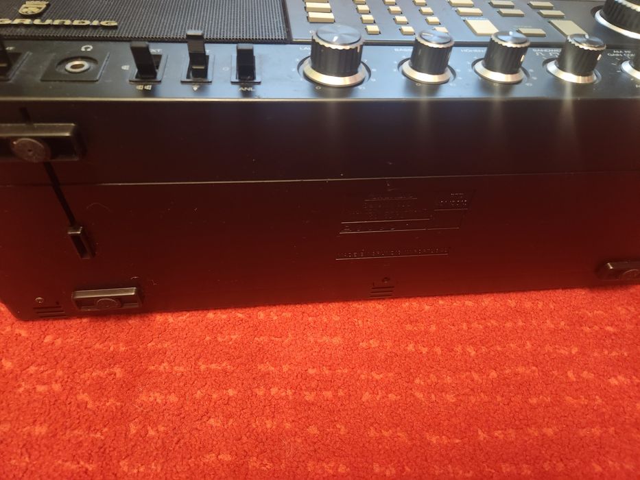 Rar - radio Grundig Satellit 600 Profesional