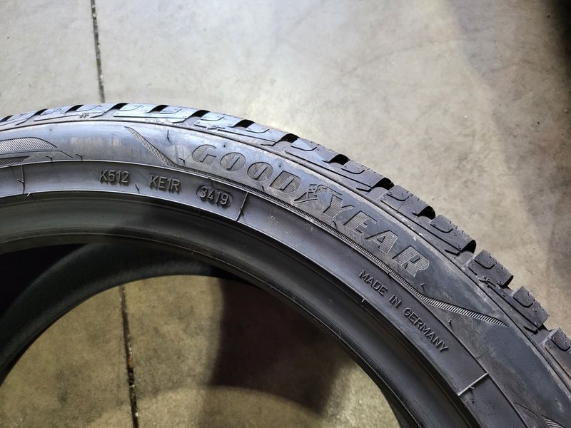 255/45/20 GOODYEAR 4бр