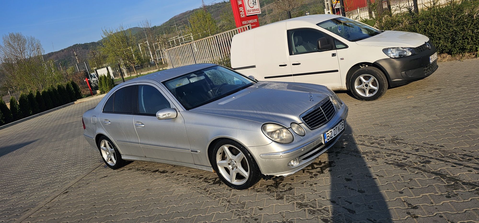 Vând Mercedes E classe W211 2003 2.7 Avantgarde