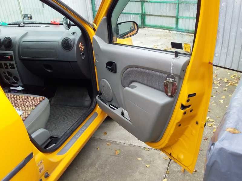 logan laureate 1.4 benzin/gpl unic proprietar sau schim ofer diferenta