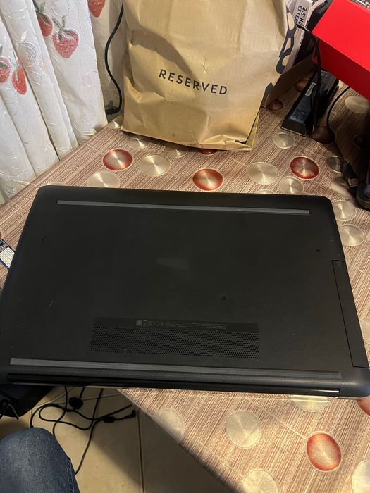 Hp 17.3” laptop i5 windows 11 pro