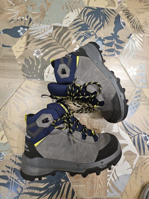 Зимни боти от Декатлон/Decatlon