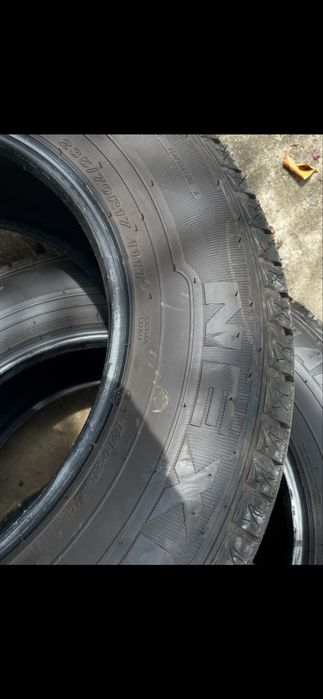 Vand anvelope Nexen 235/70/17 Dot 2025