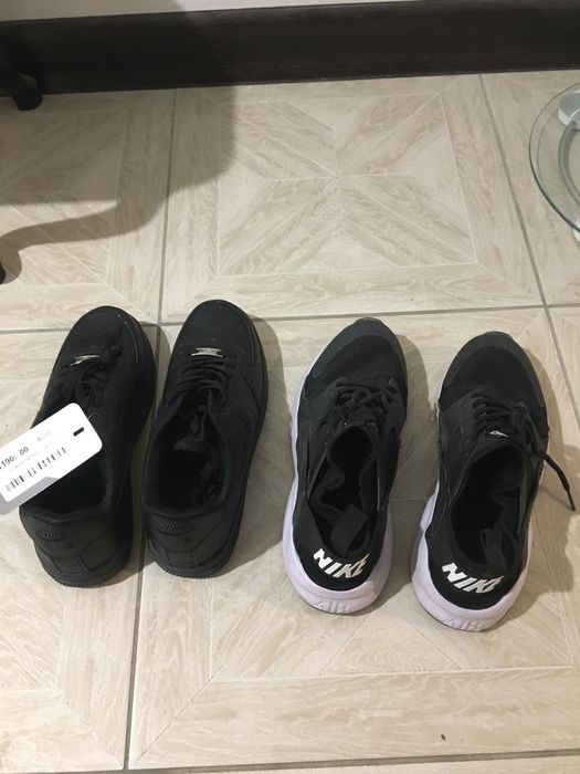 Продам сразу две кроссы найк качества идиялный если берёте 20 тыс