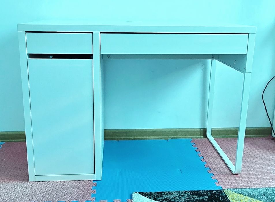 Ученическо бюро Micke - Ikea