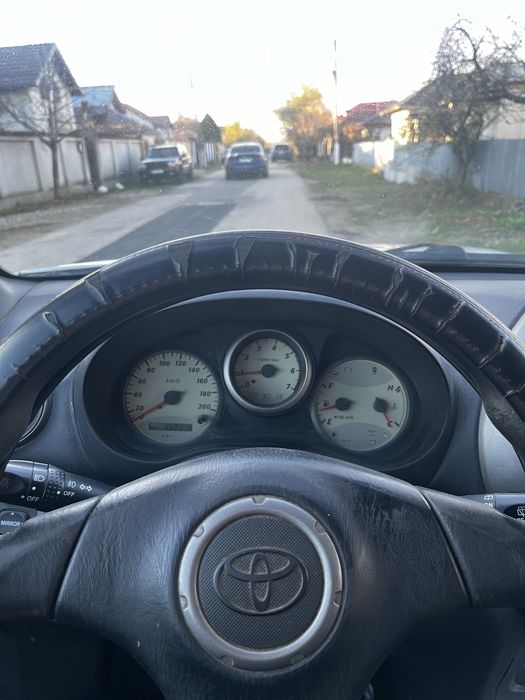 Toyota RAV4 2.0 D-4D 4x4 – An 2002