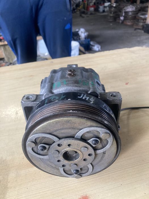 Mitsubishi Pinin 1.8 i 2004 година Компресор Климатик