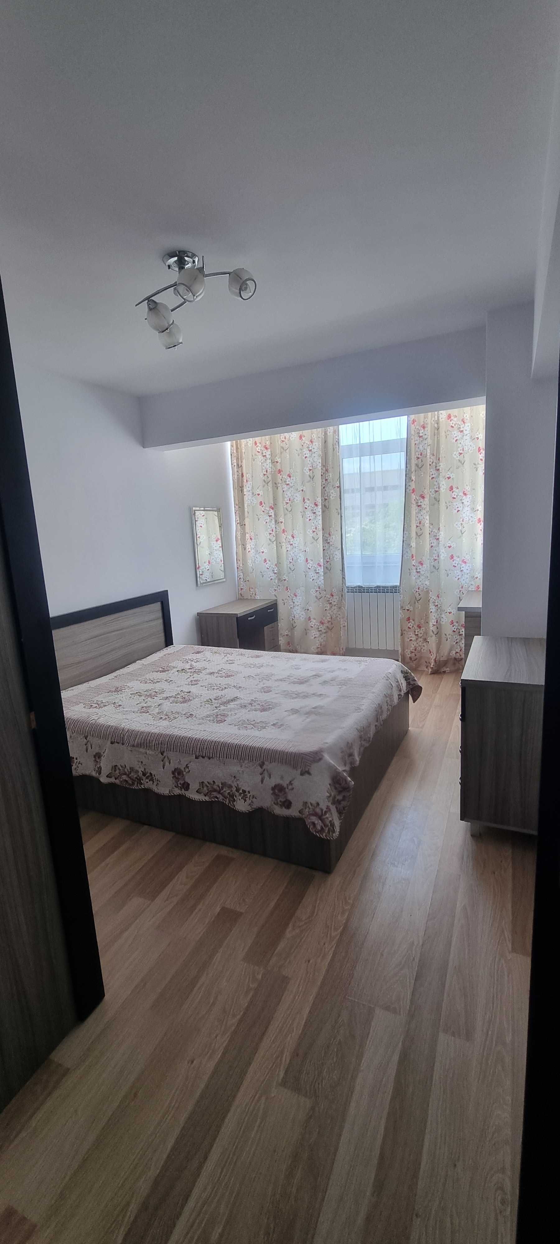 Ofer apartament spre inchiriere