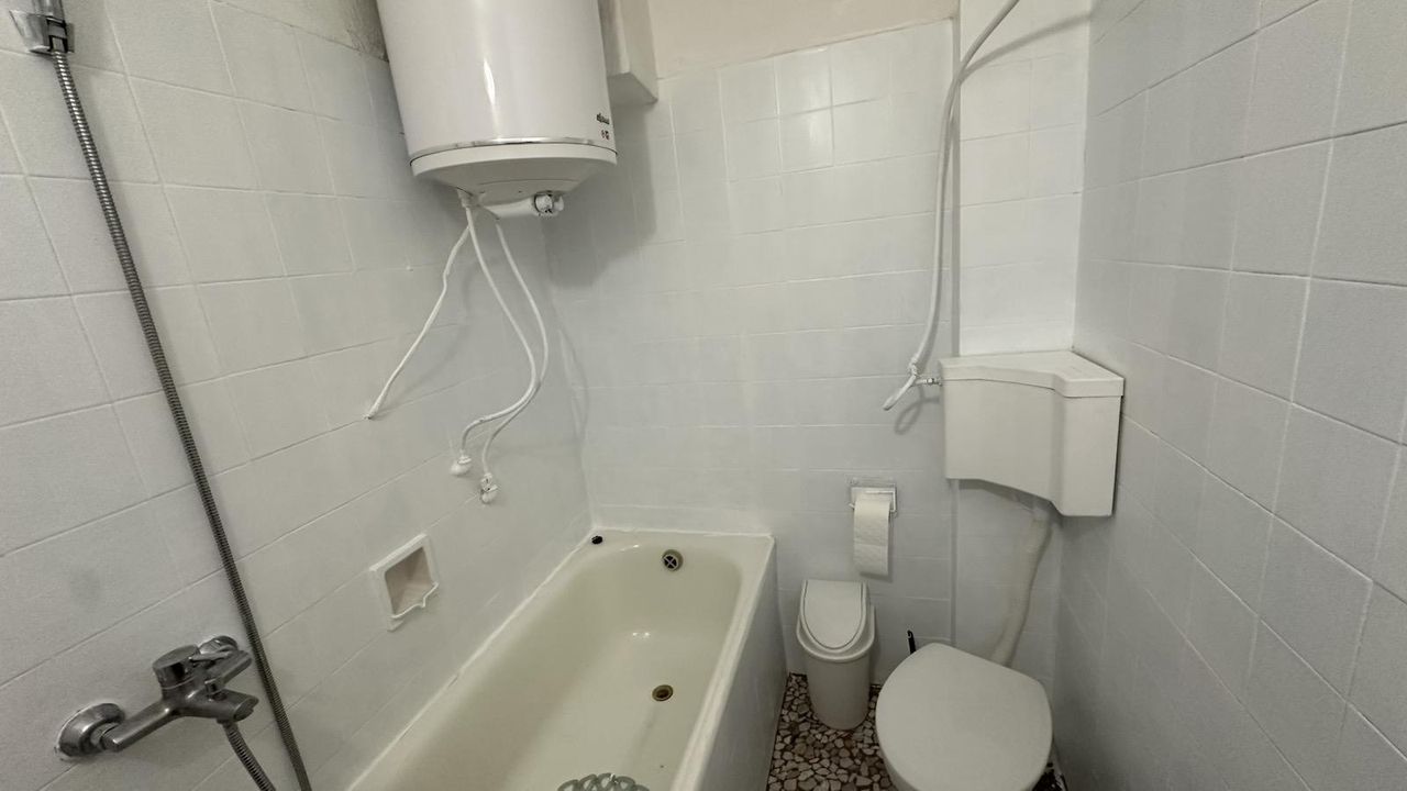 Дава се под наем Двустаен апартамент в Пловдив, Каменица 1 - 68 кв.м за 357 € - Снимка #7
