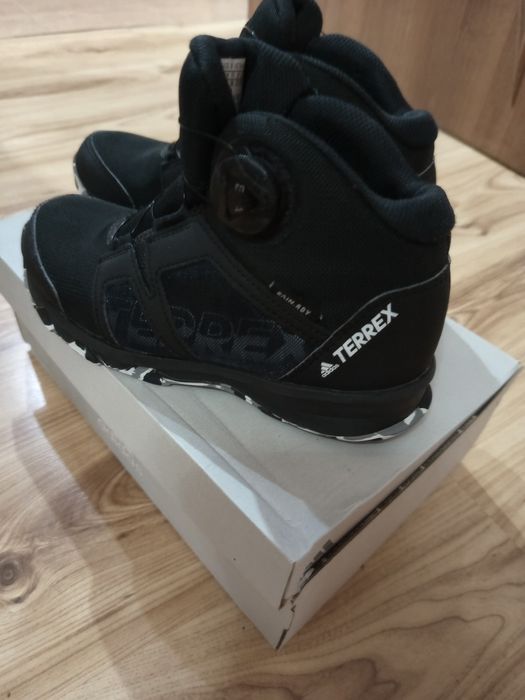 Оригинални боти Адидас