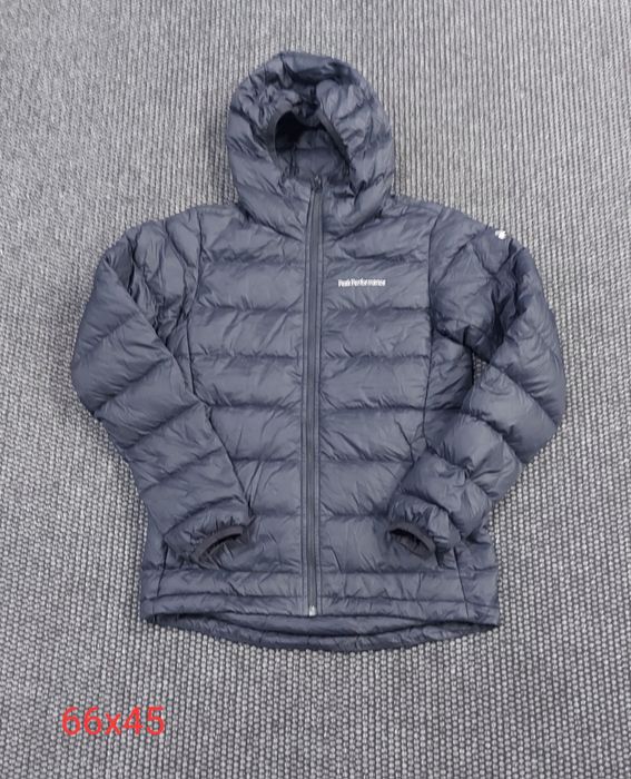 Peak performance пухено яке XS размер