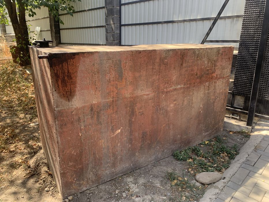 Емкость для дизельного топлива, металлическая, 3 куба