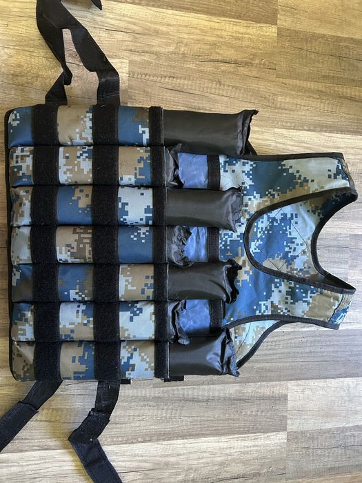 Vestă cu greutăți reglabilă MERCO – 20 kg, camuflaj digital
