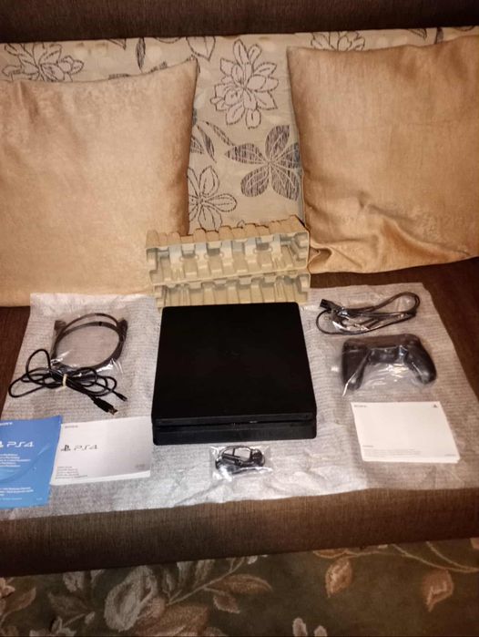 Vand Playstation 4 slim