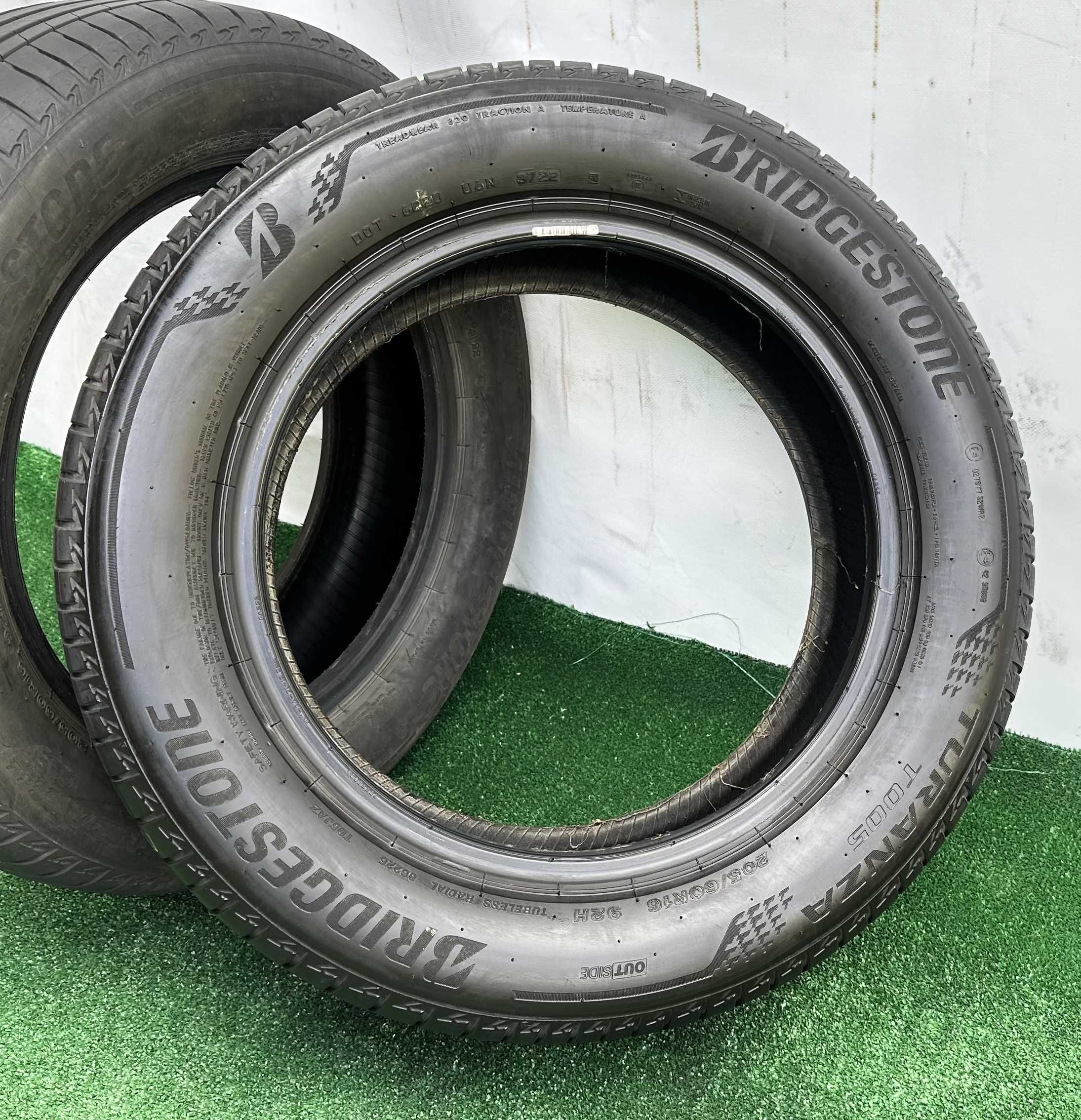 2бр 205/60r16 BRIDGESTONE летни