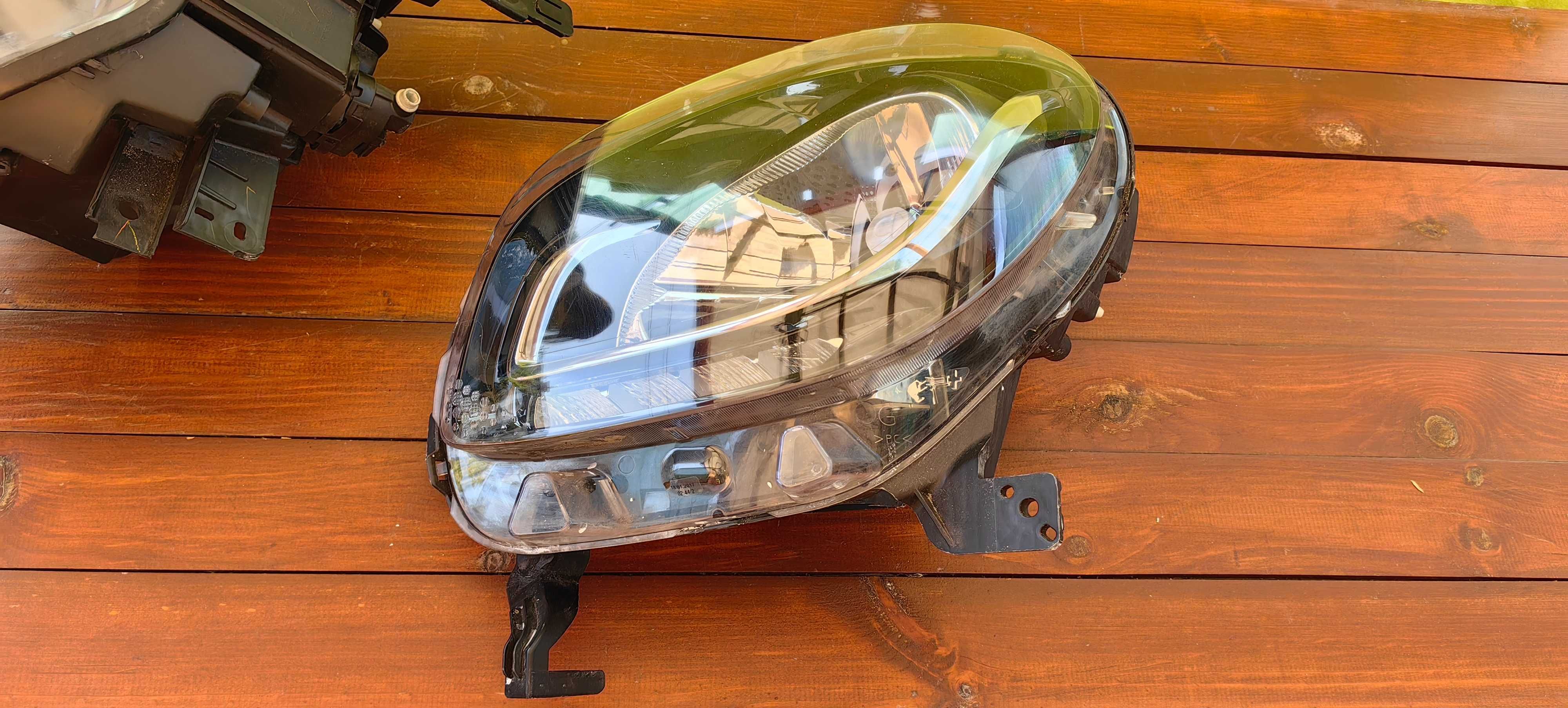 Фар за Smart 453 / Фарове за Смарт 453